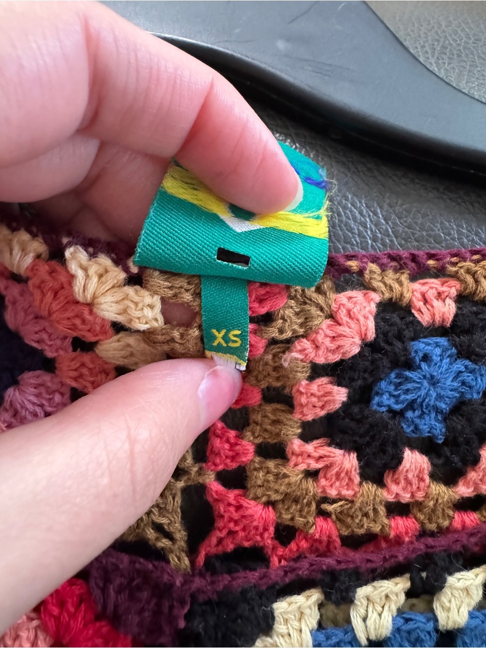 FARM Rio Multicolor Crocheted & cropped pullover - Picture 7 of 9
